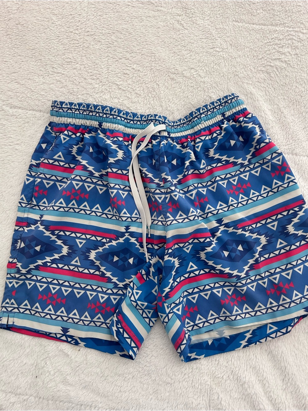 chubbies Blue Aztec-Pattern Swim Trunks with Pink Accents